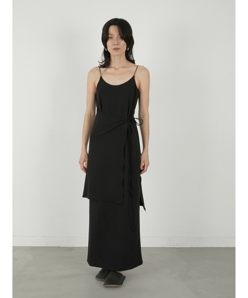 LA PEAU DE GEM（ラポドゥジェム）の「【LA PEAU DE GEM】stretch cami onepiece/ストレッチキャミワンピース（ワンピース・レディース・ブラック・FREE）」の4枚目の写真