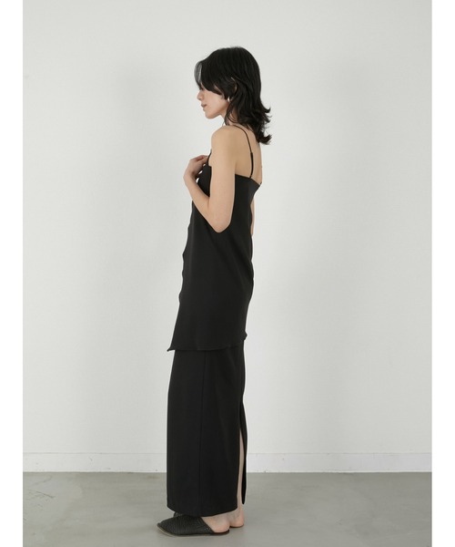 LA PEAU DE GEM（ラポドゥジェム）の「【LA PEAU DE GEM】stretch cami onepiece/ストレッチキャミワンピース（ワンピース・レディース・ブラック・FREE）」の6枚目の写真