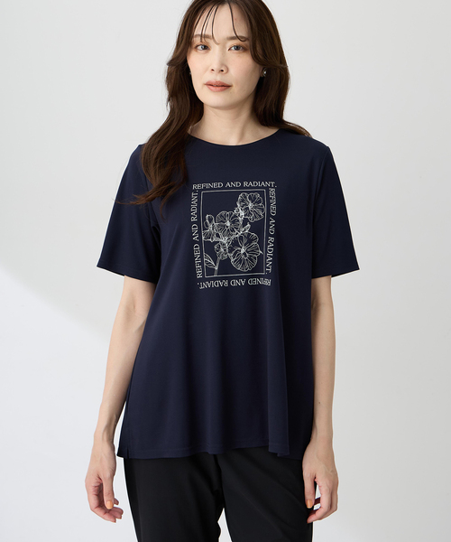 A/C DESIGN BY ALPHA CUBIC(エーシーデザインバイアルファキュービック)の「フラワーイラストプリントTシャツ【ひやツヤ・UVカット・接触冷感・大きいサイズあり】(Tシャツ/カットソー・レディース・ライトグレー/サックスブルー/ネイビー・M/L/LL/3L)」の7枚目の写真