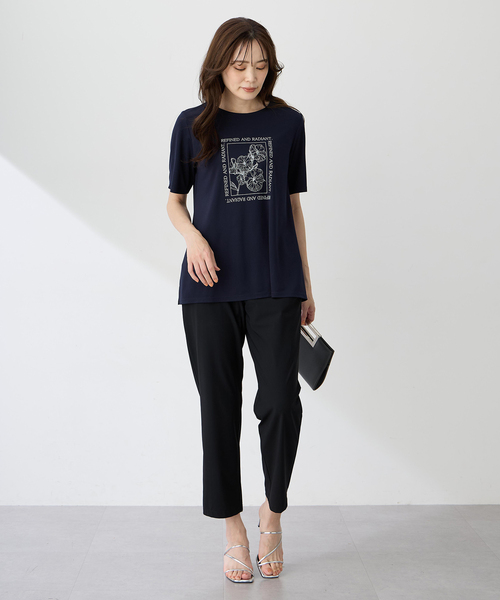 A/C DESIGN BY ALPHA CUBIC(エーシーデザインバイアルファキュービック)の「フラワーイラストプリントTシャツ【ひやツヤ・UVカット・接触冷感・大きいサイズあり】(Tシャツ/カットソー・レディース・ライトグレー/サックスブルー/ネイビー・M/L/LL/3L)」の11枚目の写真