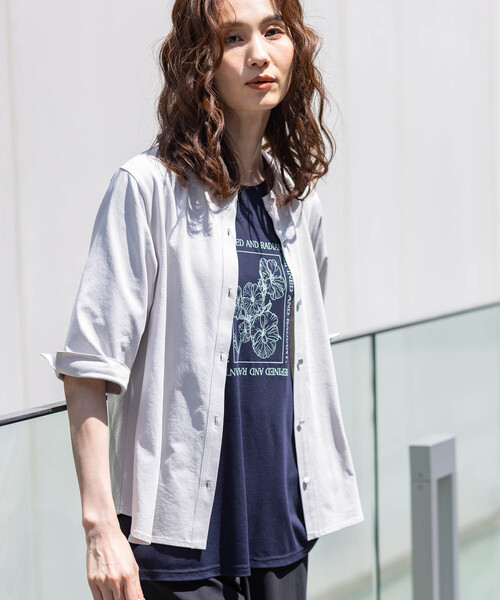 A/C DESIGN BY ALPHA CUBIC(エーシーデザインバイアルファキュービック)の「フラワーイラストプリントTシャツ【ひやツヤ・UVカット・接触冷感・大きいサイズあり】(Tシャツ/カットソー・レディース・ライトグレー/サックスブルー/ネイビー・M/L/LL/3L)」の21枚目の写真