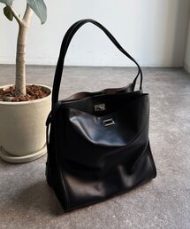 【WEB限定】ヒネリ金具ビッグトートバッグ