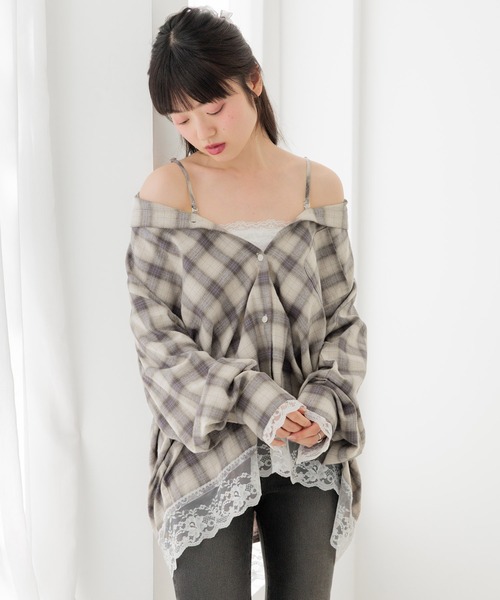 Heather(ヘザー)の「2WAYレーストリムBIGシャツ 1056916(シャツ/ブラウス・レディース・ブラウン系/ホワイト系/ブルー系/ネイビー系・FREE)」の4枚目の写真