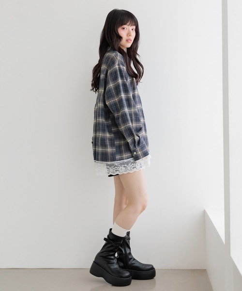 Heather(ヘザー)の「2WAYレーストリムBIGシャツ 1056916(シャツ/ブラウス・レディース・ブラウン系/ホワイト系/ブルー系/ネイビー系・FREE)」の11枚目の写真