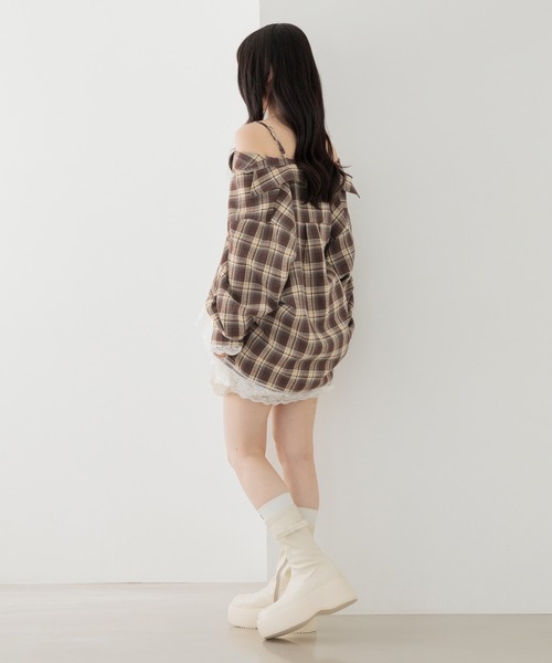 Heather(ヘザー)の「2WAYレーストリムBIGシャツ 1056916(シャツ/ブラウス・レディース・ブラウン系/ホワイト系/ブルー系/ネイビー系・FREE)」の17枚目の写真