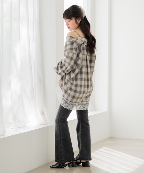 Heather(ヘザー)の「2WAYレーストリムBIGシャツ 1056916(シャツ/ブラウス・レディース・ブラウン系/ホワイト系/ブルー系/ネイビー系・FREE)」の8枚目の写真