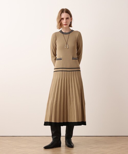 allureville(アルアバイル)の「【Oggi.jp掲載】ラインアクセントプリーツニットワンピース(ワンピース・レディース・ベージュ/ネイビー・1/2)」の3枚目の写真