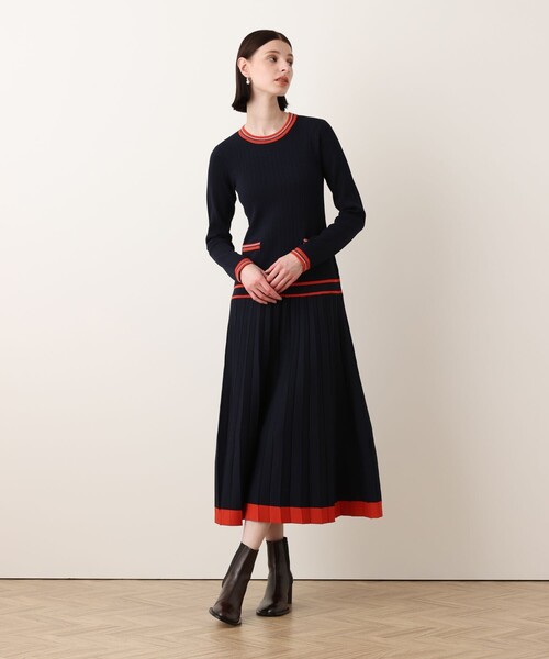 allureville(アルアバイル)の「【Oggi.jp掲載】ラインアクセントプリーツニットワンピース(ワンピース・レディース・ベージュ/ネイビー・1/2)」の9枚目の写真