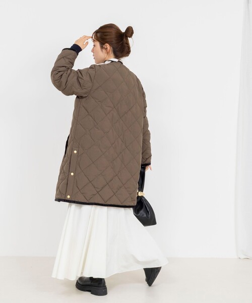 NOLLEY’S（ノーリーズ）の「【TAION×LIMONTA】別注ベロアパイピングロングダウン（ダウンジャケット/コート・レディース・ネイビー/カーキ/ブラック・FREE）」の17枚目の写真