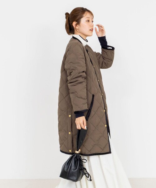 NOLLEY’S（ノーリーズ）の「【TAION×LIMONTA】別注ベロアパイピングロングダウン（ダウンジャケット/コート・レディース・ネイビー/カーキ/ブラック・FREE）」の19枚目の写真