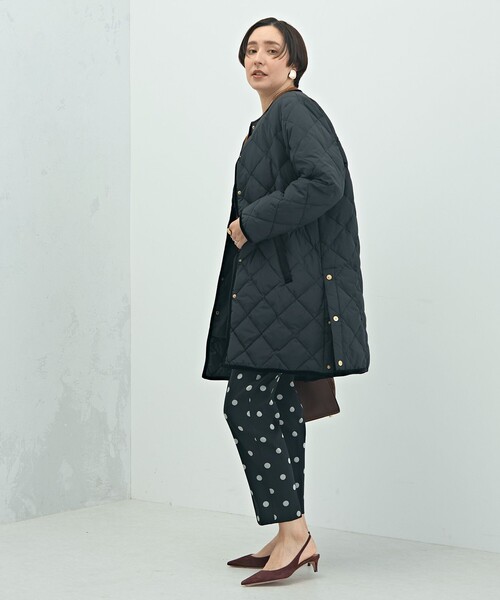 NOLLEY’S（ノーリーズ）の「【TAION×LIMONTA】別注ベロアパイピングロングダウン（ダウンジャケット/コート・レディース・ネイビー/カーキ/ブラック・FREE）」の6枚目の写真