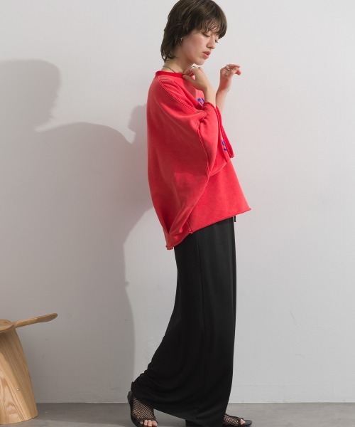 enhaut(アンオート)の「裏毛ケミカルパウダー加工 スウェット THE STATE OFフロッキーロゴ プリントプルオーバー(Tシャツ/カットソー・レディース・チャコールグレー/ネイビー/グリーン/ブラウン/レッド・FREE)」の19枚目の写真