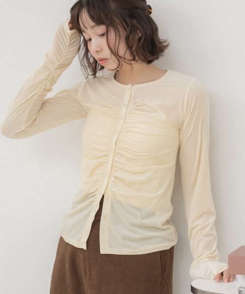 HEILIS(ヘイリス)の「シアーベロアギャザートップス/ ベロアトップス シアートップス ギャザートップス 長袖トップス クルーネック 長袖 カットソー ベロア シアー ギャザー 秋 秋服 秋コーデ 秋冬 秋冬コーデ 韓国ファッション 韓国コーデ トレンド ガーリー フェミニン デート お出かけ ブラック ブラウン イエロー(カーディガン/ボレロ・レディース・イエロー/ブラック/ブラウン・FREE)」の3枚目の写真