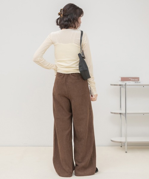 HEILIS(ヘイリス)の「シアーベロアギャザートップス/ ベロアトップス シアートップス ギャザートップス 長袖トップス クルーネック 長袖 カットソー ベロア シアー ギャザー 秋 秋服 秋コーデ 秋冬 秋冬コーデ 韓国ファッション 韓国コーデ トレンド ガーリー フェミニン デート お出かけ ブラック ブラウン イエロー(カーディガン/ボレロ・レディース・イエロー/ブラック/ブラウン・FREE)」の15枚目の写真