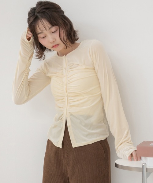 HEILIS(ヘイリス)の「シアーベロアギャザートップス/ ベロアトップス シアートップス ギャザートップス 長袖トップス クルーネック 長袖 カットソー ベロア シアー ギャザー 秋 秋服 秋コーデ 秋冬 秋冬コーデ 韓国ファッション 韓国コーデ トレンド ガーリー フェミニン デート お出かけ ブラック ブラウン イエロー(カーディガン/ボレロ・レディース・イエロー/ブラック/ブラウン・FREE)」の9枚目の写真