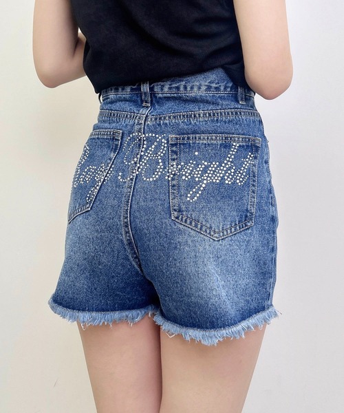 INGNI(イング)の「バックビジューロゴ/デニムショートパンツ(デニムパンツ・レディース・ブルー系その他3/ブルー系その他・M/S)」の2枚目の写真