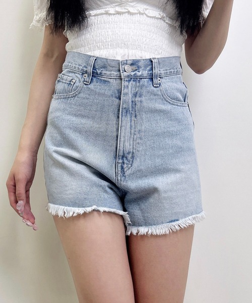INGNI(イング)の「バックビジューロゴ/デニムショートパンツ(デニムパンツ・レディース・ブルー系その他3/ブルー系その他・M/S)」の8枚目の写真