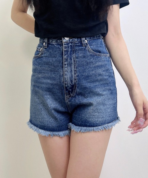 INGNI(イング)の「バックビジューロゴ/デニムショートパンツ(デニムパンツ・レディース・ブルー系その他3/ブルー系その他・M/S)」の5枚目の写真