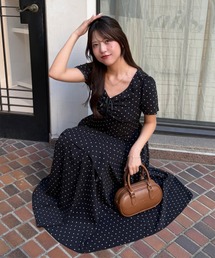 continuer de NICE CLAUP（コンティニューデナイスクラップ）の「ドット柄アシンメトリーフリルロングワンピース（ワンピース）」