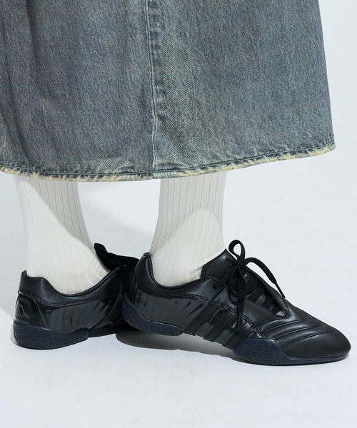 adidas(アディダス)の「テコンドー メイ エリート / Taekwondo Mei Elite / アディダスオリジナルス adidas Originals(スニーカー・レディース・ブラック・25.5cm/26.0cm/26.5cm/27.0cm/27.5cm/28.0cm/22.5cm/23.0cm/23.5cm/24.0cm/24.5cm/25.0cm/28.5cm/29.0cm/22.0cm)」の3枚目の写真