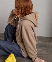 UNIVERSAL OVERALL | [UNIVERSAL OVERALL/ユニバーサルオーバーオール] 別注 ワンポイントロゴ刺繍 スウェットパーカー(パーカー)