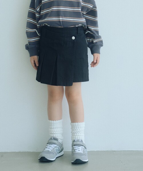 green label relaxing(グリーンレーベルリラクシング)の「ツイル アシメ キュロット / キッズ 100cm-160cm(スカート・キッズ・ブラック/ナチュラル/ブラウン系・110cm/100cm/120cm/130cm/140cm/150cm/160cm)」の2枚目の写真