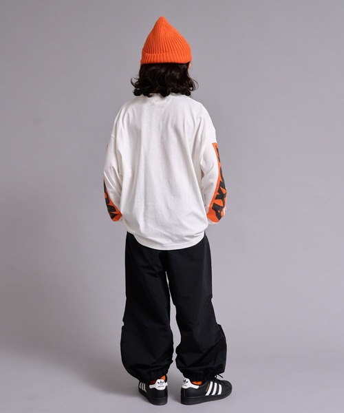 PAIRMANON STREET(ペアマノンストリート)の「【90-160cm】吸水速乾 アソート ロゴ プリント ロンT 長袖 Tシャツ 【PAIRMANON STREET】(Tシャツ/カットソー・キッズ・ベージュ系その他/ブラック系その他/レッド/ブラック/パープル/ホワイト/ホワイト系その他/グレー・90/160/100/130/120/110/150/140)」の14枚目の写真