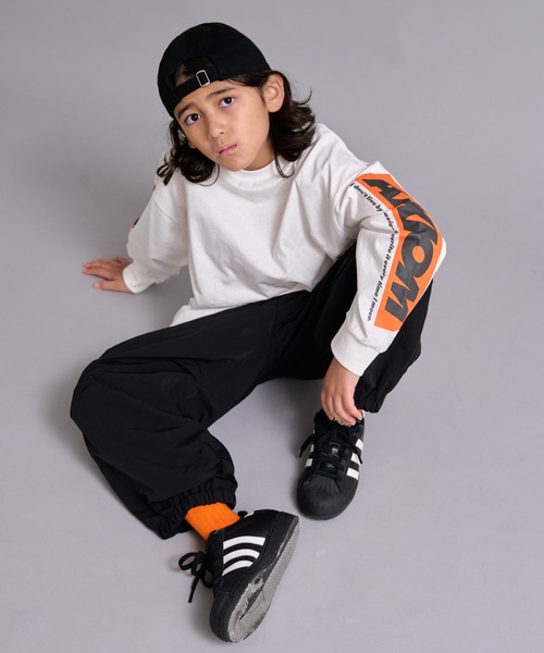 PAIRMANON STREET(ペアマノンストリート)の「【90-160cm】吸水速乾 アソート ロゴ プリント ロンT 長袖 Tシャツ 【PAIRMANON STREET】(Tシャツ/カットソー・キッズ・ベージュ系その他/ブラック系その他/レッド/ブラック/パープル/ホワイト/ホワイト系その他/グレー・90/160/100/130/120/110/150/140)」の15枚目の写真