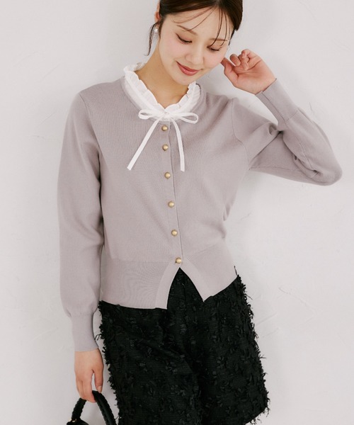 tocco closet(トッコ クローゼット)の「【ZOZO限定】レイヤード風ネックフリル×リボンニットトップス(ニット/セーター・レディース・ネイビー/ブラック/アイボリー/グレー・M)」の3枚目の写真