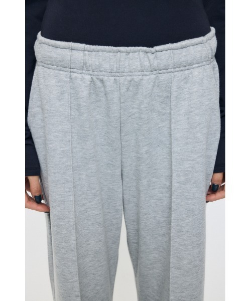 MOUSSY(マウジー)の「ES CLASSIC スウェットパンツ(スウェットパンツ・レディース・ベージュ/杢グレー/ブラック・1/2)」の5枚目の写真