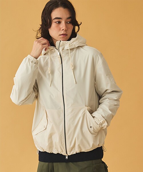 AIGLE(エーグル)の「形状回復 ソロテックス 撥水 UVカットライトウェイトフーデッドジャケット(ブルゾン・レディース・ピンク/セージグリーン/ホワイト/ダークネイビー・40/38/42/36)」の2枚目の写真
