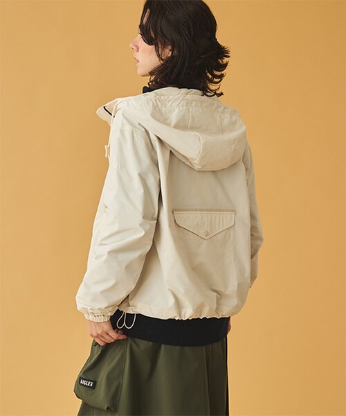 AIGLE(エーグル)の「形状回復 ソロテックス 撥水 UVカットライトウェイトフーデッドジャケット(ブルゾン・レディース・ピンク/セージグリーン/ホワイト/ダークネイビー・40/38/42/36)」の8枚目の写真