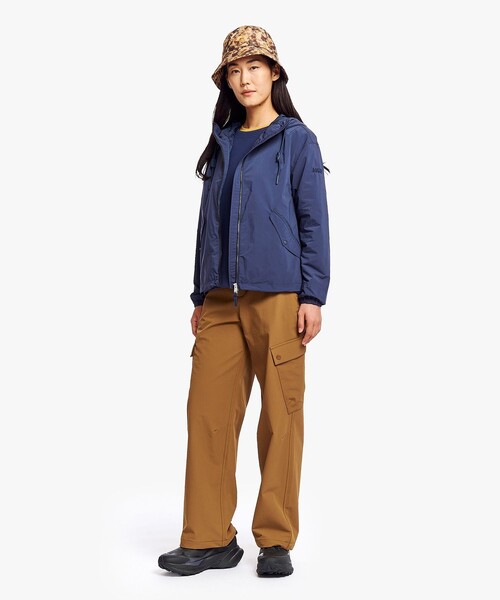 AIGLE(エーグル)の「形状回復 ソロテックス 撥水 UVカットライトウェイトフーデッドジャケット(ブルゾン・レディース・ピンク/セージグリーン/ホワイト/ダークネイビー・40/38/42/36)」の21枚目の写真