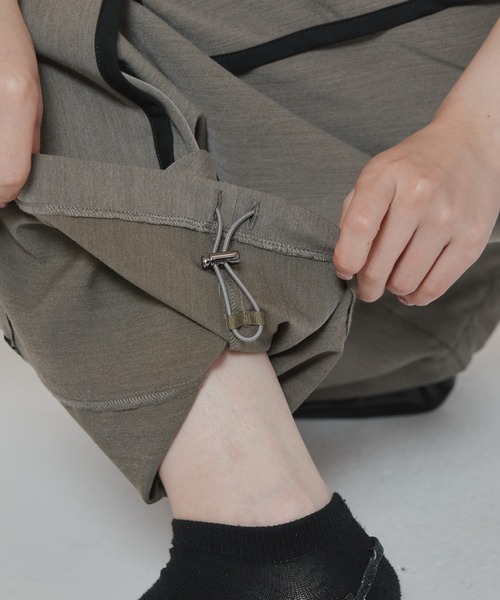 Lui's(ルイス)の「ライン2wayワイドパンツ(その他パンツ・レディース・ブラック/グレー・FREE)」の8枚目の写真