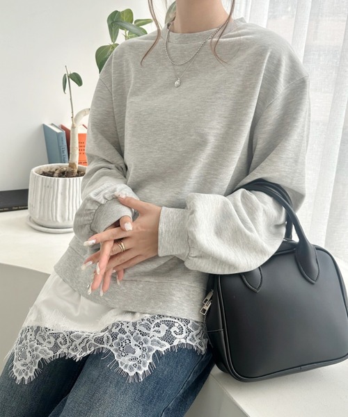 Eclat one(エクラワン)の「【1枚で決まる】裾からチラ魅せ。裾レースドッキングスウェットプルオーバー(その他トップス・レディース・グレー/ブラック/ボルドー・FREE)」の18枚目の写真