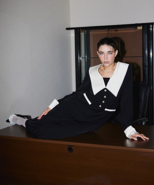 ANDRESD（アンドレスド）の「コントラストカラードレス / CONTRAST COLLAR DRESS（ドレス・レディース・ブラック・S/M/L）」の3枚目の写真
