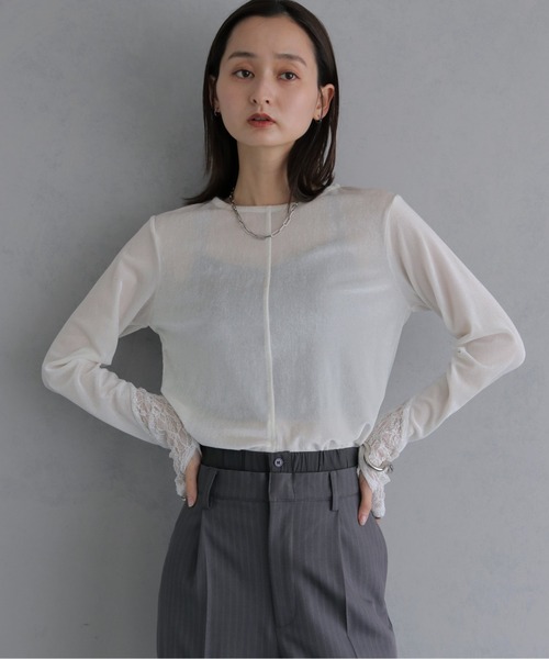 &g'aime(アンジェム)の「【&g'aime 】シアーベロア袖レース切替トップス Sheer Velour Lace Sleeve Top(Tシャツ/カットソー・レディース・オフホワイト/ブラック/ブラウン/グレー・FREE)」の6枚目の写真
