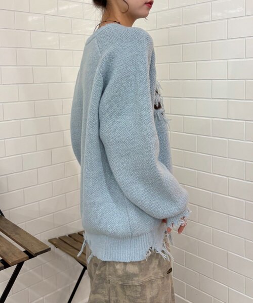 w closet（ダブルクローゼット）の「ダメージニット（ニット/セーター・レディース・ネイビー/レッド/サックスブルー/アイボリー・FREE）」の15枚目の写真