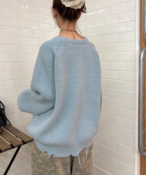 w closet（ダブルクローゼット）の「ダメージニット（ニット/セーター・レディース・ネイビー/レッド/サックスブルー/アイボリー・FREE）」の14枚目の写真