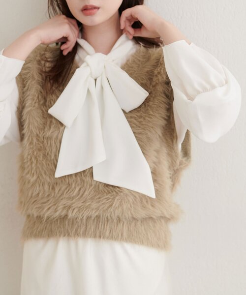 natural couture（ナチュラルクチュール）の「ふわふわフェザーベスト（ベスト・レディース・モカ/チャコールグレー/アイボリー・FREE）」の21枚目の写真