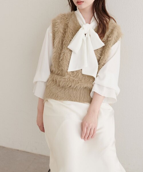 natural couture（ナチュラルクチュール）の「ふわふわフェザーベスト（ベスト・レディース・モカ/チャコールグレー/アイボリー・FREE）」の22枚目の写真