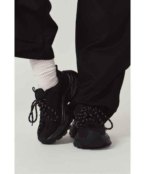 Knuth Marf(クヌースマーフ)の「orbit sneaker(スニーカー・レディース・ブラック・24/23/25)」の3枚目の写真