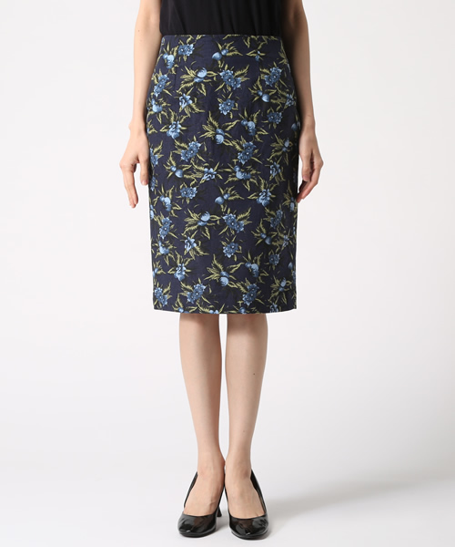 N.（N. Natural Beauty Basic）（エヌエヌナチュラルビューティーベーシック）の「トロピカルフラワープリントスカート（スカート・レディース・ホワイト/ネイビー・MEDIUM/SMALL）」の8枚目の写真