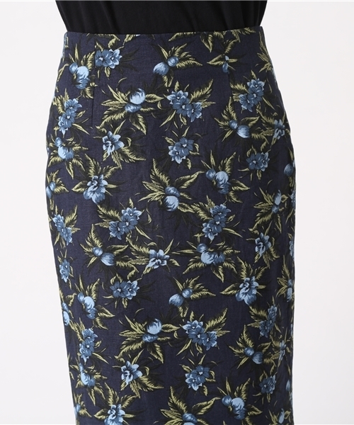 N.（N. Natural Beauty Basic）（エヌエヌナチュラルビューティーベーシック）の「トロピカルフラワープリントスカート（スカート・レディース・ホワイト/ネイビー・MEDIUM/SMALL）」の3枚目の写真