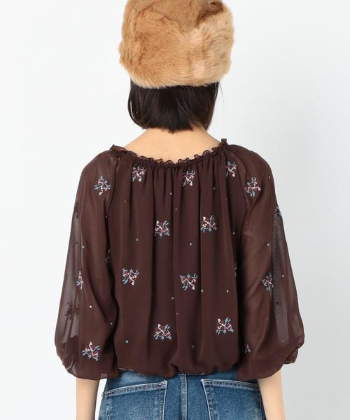 Another Edition（アナザーエディション）の「小花刺繍シフォンギャザーブラウス/AEBFCｺﾊﾞﾅEMBｼﾌｫﾝｷﾞｬｻﾞｰBL◆（シャツ/ブラウス・レディース・ブラウン/マスタード・FREE）」の6枚目の写真