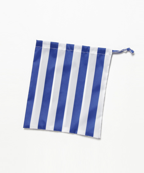 MR(まる)の「レインコート(レインコート/ポンチョ・キッズ・チャコール/ブルー/オフホワイト・90㎝/120cm/110cm/140cm/100cm/130cm)」の4枚目の写真