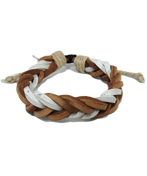８(eight)（エイト）の「編み込み レザーブレスレット（ブレスレット・メンズ・キャメル/カラフル/ブラック/ブラウン・FREE）」の9枚目の写真