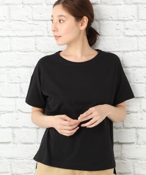 LEPSIM(レプシィム)の「アディコットワイドクルーTシャツSS 745853(Tシャツ/カットソー・レディース・オフホワイト/ブラック/レッド・FREE)」の3枚目の写真