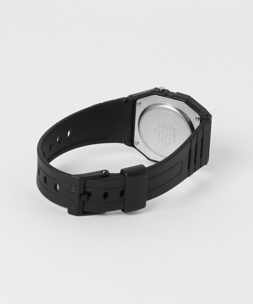 CASIO(カシオ)の「CASIO カシオ / スタンダード デジタルウォッチ スポーツウォッチ 日常生活用防水 クォーツ /// Fシリーズ(デジタル腕時計・メンズ・ブラック×グリーン/ブラック×ブルー/ブラック系その他・FREE)」の4枚目の写真