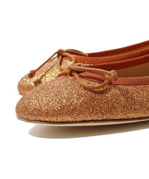 HELIOPOLE(エリオポール)の「J&M DAVIDSON ラメバレエシューズ(バレエシューズ・レディース・ライトブラウン・37/38/36)」の6枚目の写真
